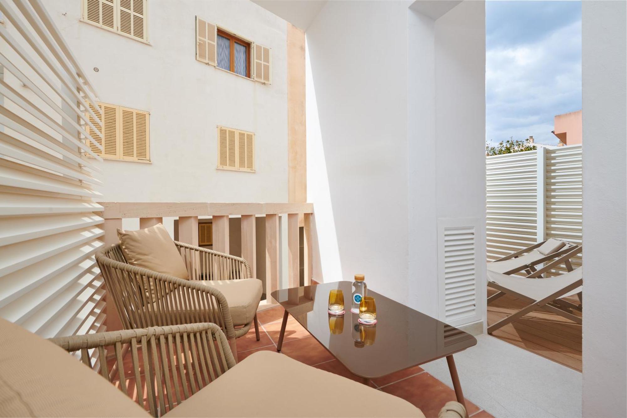 Hotel Colonial كولونيا سانت خورذي المظهر الخارجي الصورة